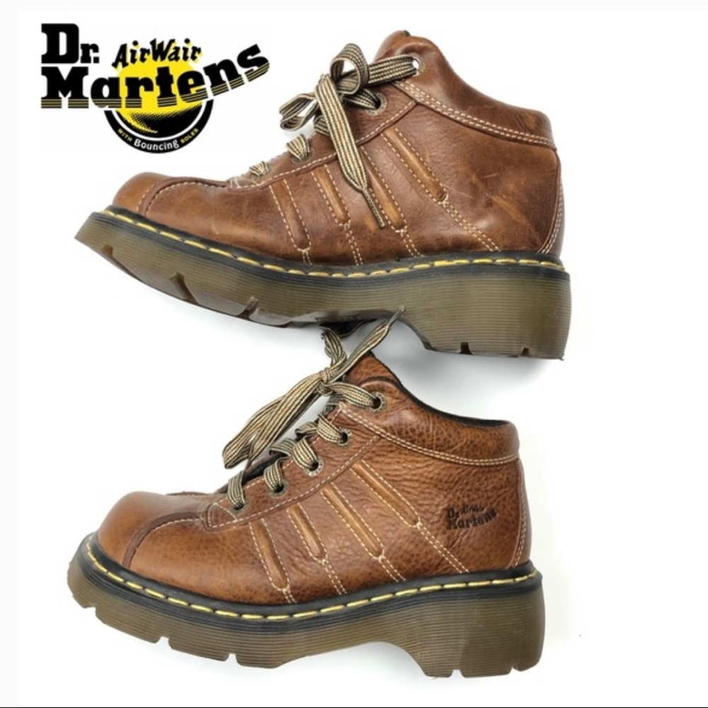 Vintage brown leather woman’s Dr.marten boot